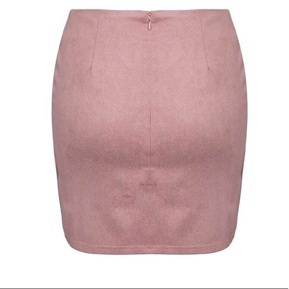 ✨HP!✨Dusty Pink Faux Suede Mini Skirt✨ - Picture 5 of 7